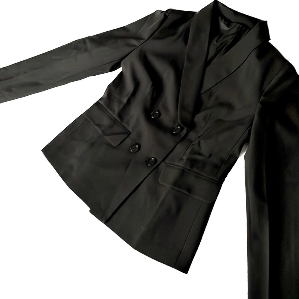 Women’s Black Slim Fitting Blazer
